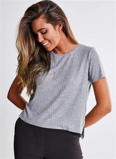 blusa solo rib canelada abert lat blusa solo rib canelada abert lat