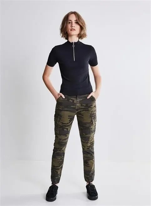 calça sarja ca cargo camuflada calça sarja ca cargo camuflada