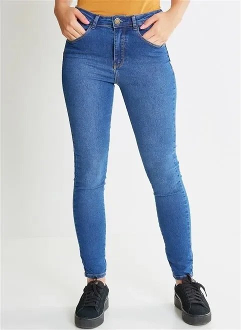 calça push up cintura média em jeans calça push up cintura média em jeans