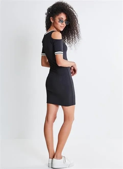 vestido ombro de fora retilinea vestido ombro de fora retilinea