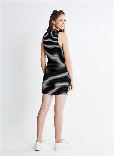 vestido solo justo assimétrico golinha vestido solo justo assimétrico golinha