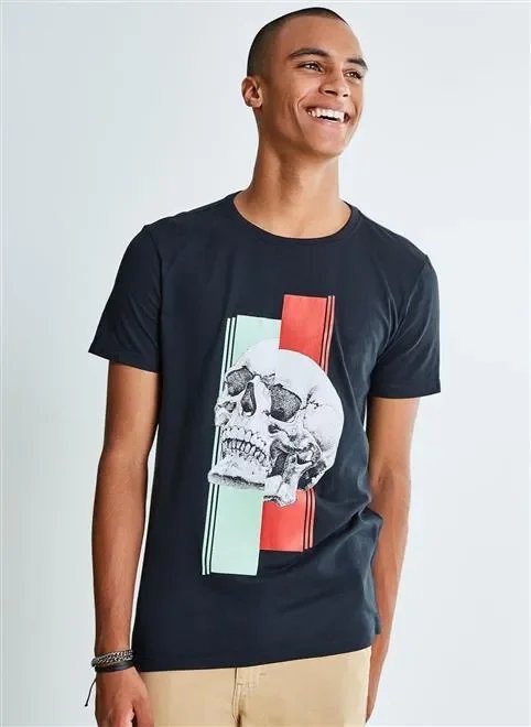 camiseta eco caveira deslocada camiseta eco caveira deslocada