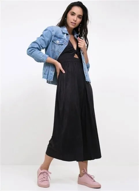 macacão pantacourt suede macacão pantacourt suede