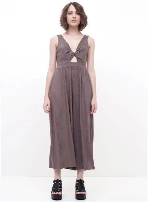 macacão pantacourt suede macacão pantacourt suede