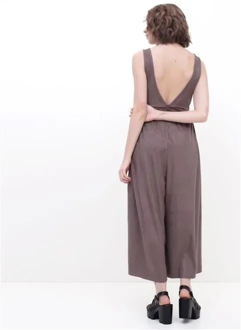 macacão pantacourt suede macacão pantacourt suede