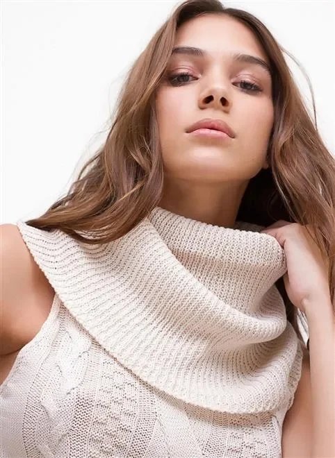 blusa gola alta detalhes trança blusa gola alta detalhes trança