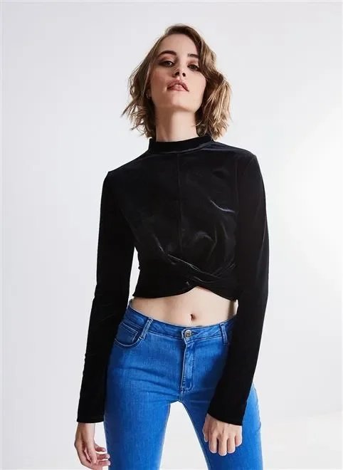 blusa veludo frente torcida blusa veludo frente torcida