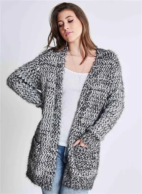 cardigan alongado com pelinhos cardigan alongado com pelinhos