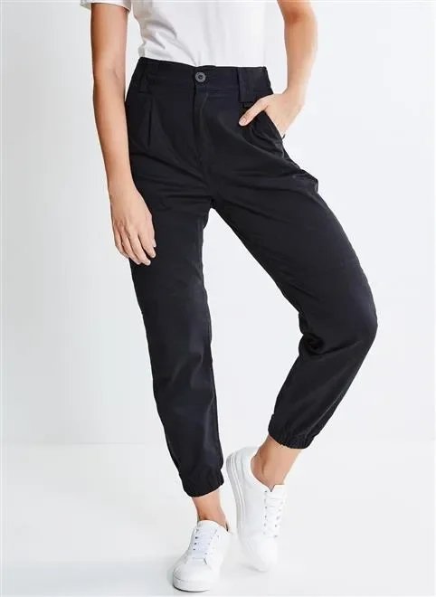 calça jogger em sarja calça jogger em sarja