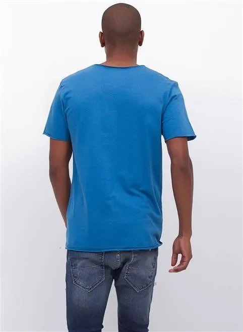 camiseta gola u em flamê camiseta gola u em flamê