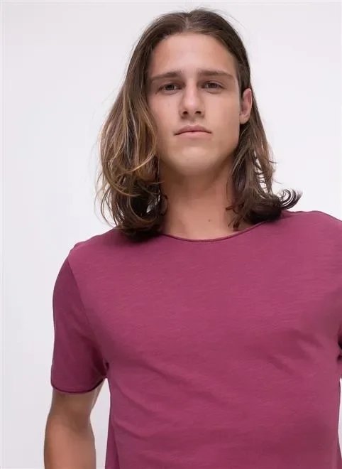 camiseta básica vinho camiseta básica vinho