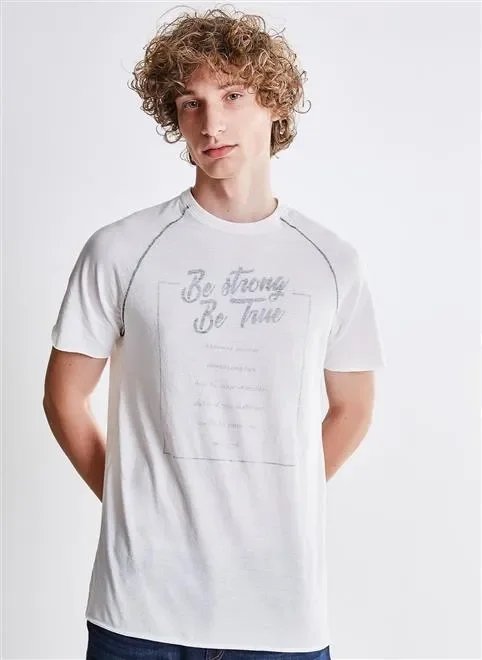 camiseta malha crepe lettering camiseta malha crepe lettering