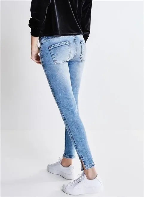 calça sknny cb fendinha calça sknny cb fendinha