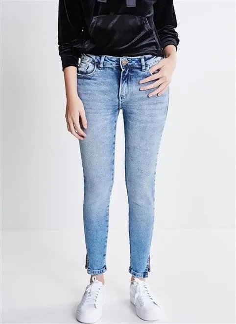 calça sknny cb fendinha calça sknny cb fendinha