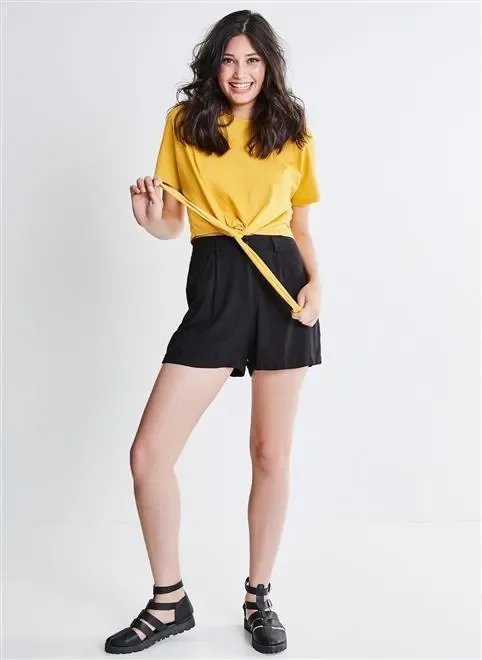 t-shirt nó frente t-shirt nó frente