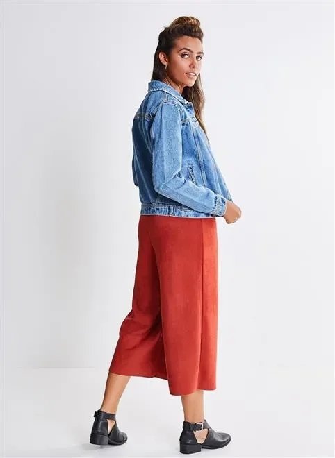 macacão pantacourt suede macacão pantacourt suede