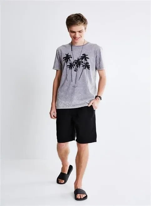 bermuda basica com cos elastico interno bermuda basica com cos elastico interno