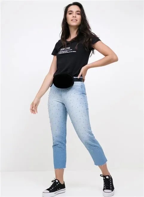calça mom total pérolas prata calça mom total pérolas prata