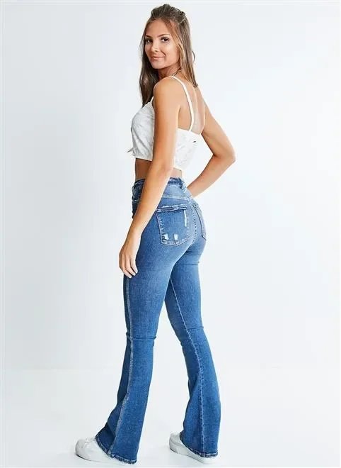 calça flare ca com puidos calça flare ca com puidos