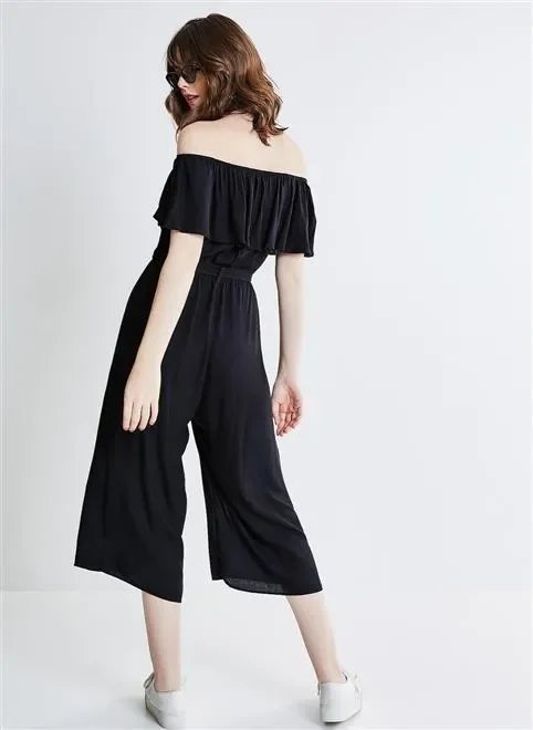 macacão ciganinha pantacourt cinto macacão ciganinha pantacourt cinto