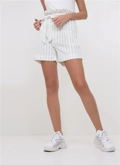 short clochart listrado verde short clochart listrado verde